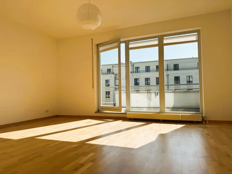Ruhige Sonnige 2-Zimmer-Wohnung mit Balkon in Berlin-Mitte — photo 1